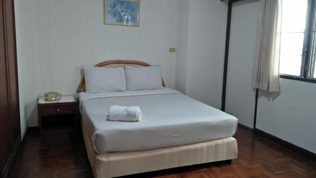 Aparthotel Supanich Railway Station à Chiang Mai Extérieur photo