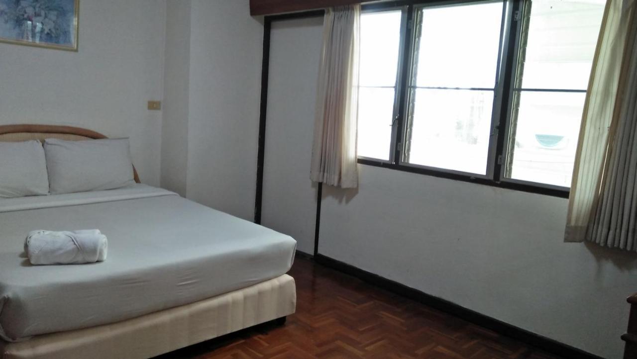 Aparthotel Supanich Railway Station à Chiang Mai Extérieur photo